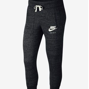 Nike Vintage Sportswear